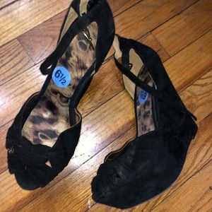 (My $13 deals) SAM Edelman size 6.5 platform blk